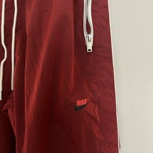 Nike Men's Sportswear Woven Unlined Tearaway Pants